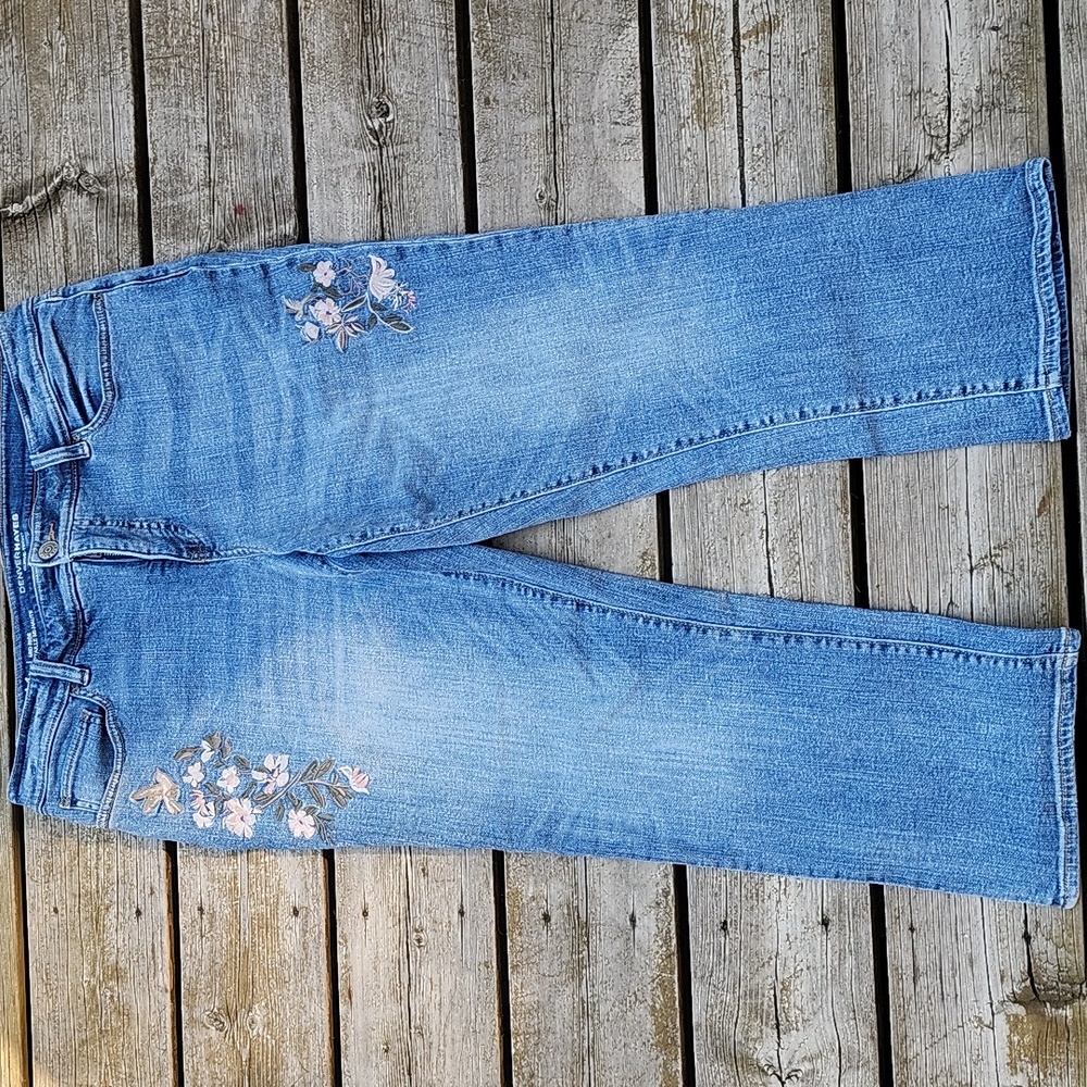 Denver Hayes Embroidered Blue Jeans Mia Curve Tech Mid Rise